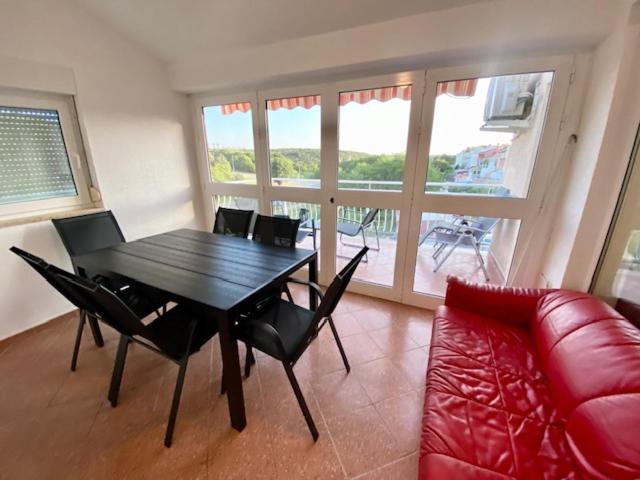 Apartment Two Bedroom Floor With Balcony *