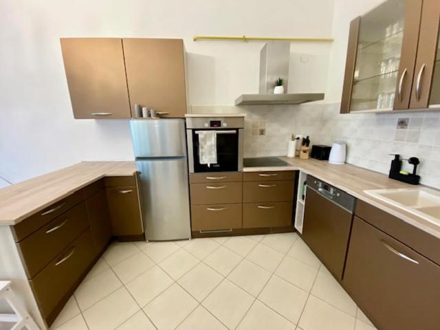 Two Bedroom Floor With Balcony * Pula